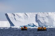 秘境ウェッデル海：南極探検クルーズ12日間