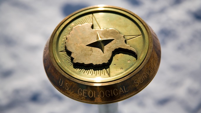 南極点標識(マーカー)_南極旅行